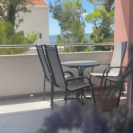 Lavanda Baška Voda